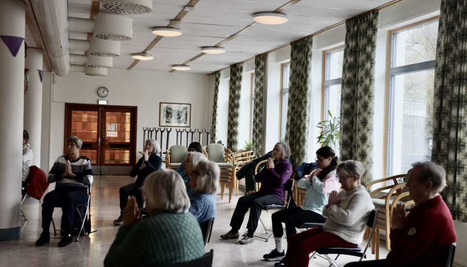 'Jeg kjenner kroppen min'-mantraet repeteres av alle deltakerne.