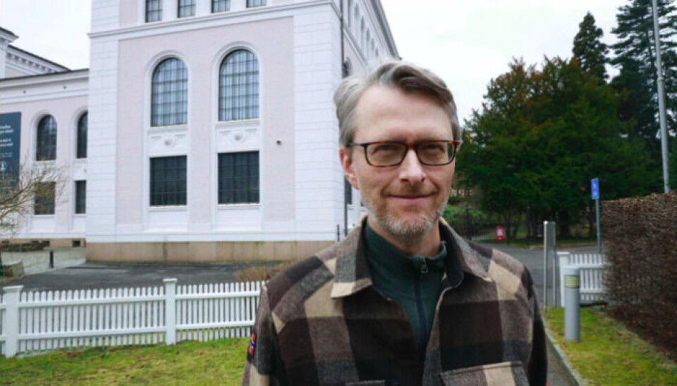 Brunstad forklarer at lærerutdanningene på universitetet har høyere faglige ambisjoner enn lærerutdanningen på høyskolene.