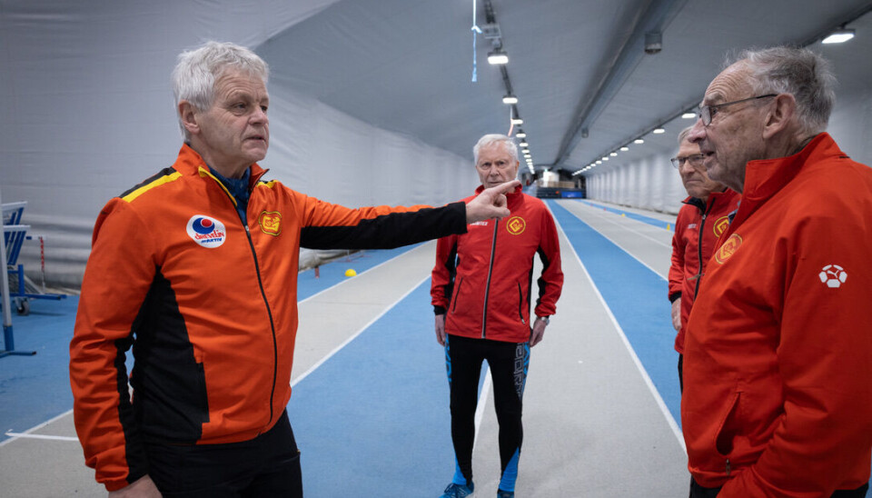 Hamarsland (t.h.) deltok i NM på Stange, og seier resultatet kun er ein liten bonus: – Eg skulle ikkje sette ein rekord, men komme meg rundt bana på ein hederlig måte, fortel han.