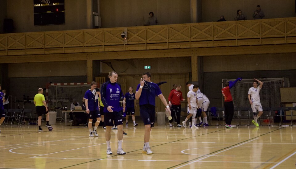 Viking TIF går til pause med en 14-12 ledelse.