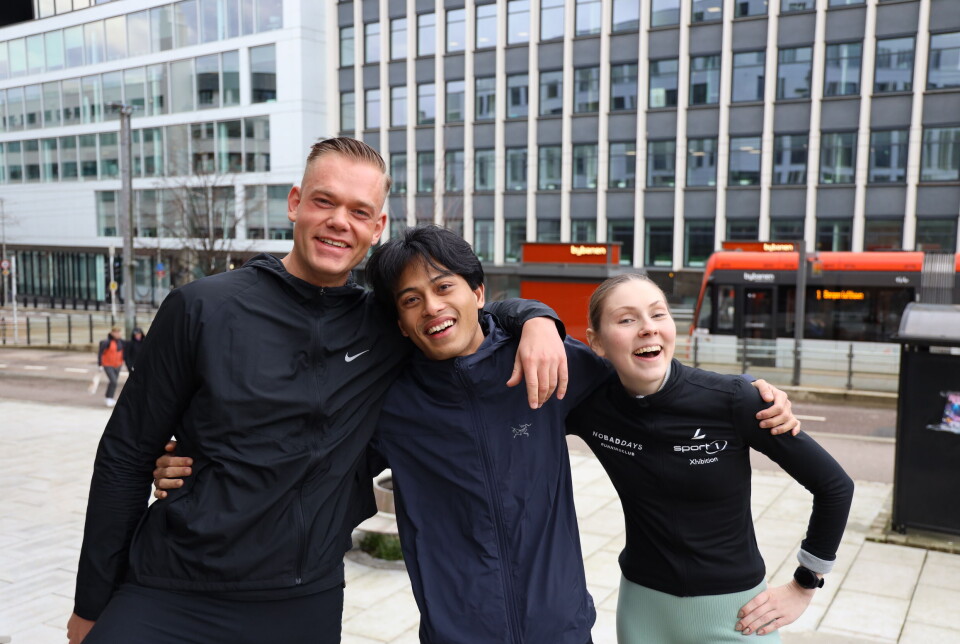 F.v. Peter (24), Thiraphat (24) og Gina (27) ble kjent gjennom løpegruppen No Bad Days. Nå møtes de ukentlig til løpeøkter og sosialt samvær.