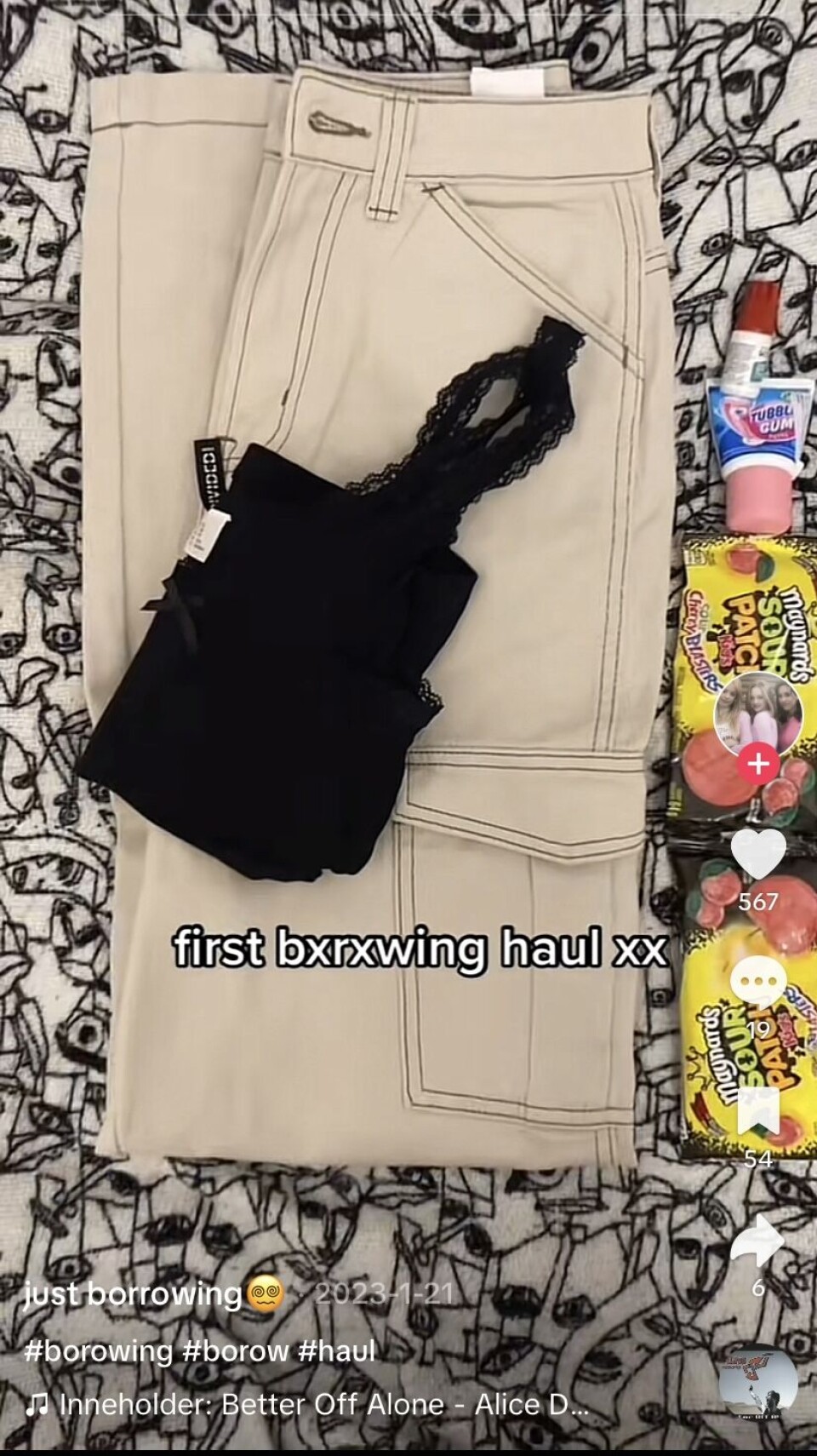 En brukerprofil på TikTok viser fram tyvgodset etter en butikktur.