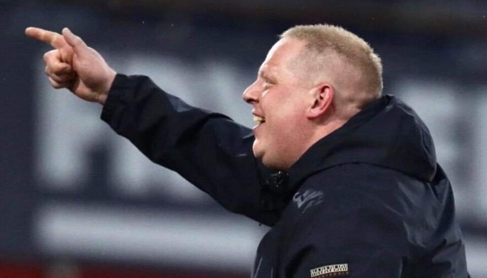 – Stein er den første stående, syngende supporteren som får hedersmerke.
