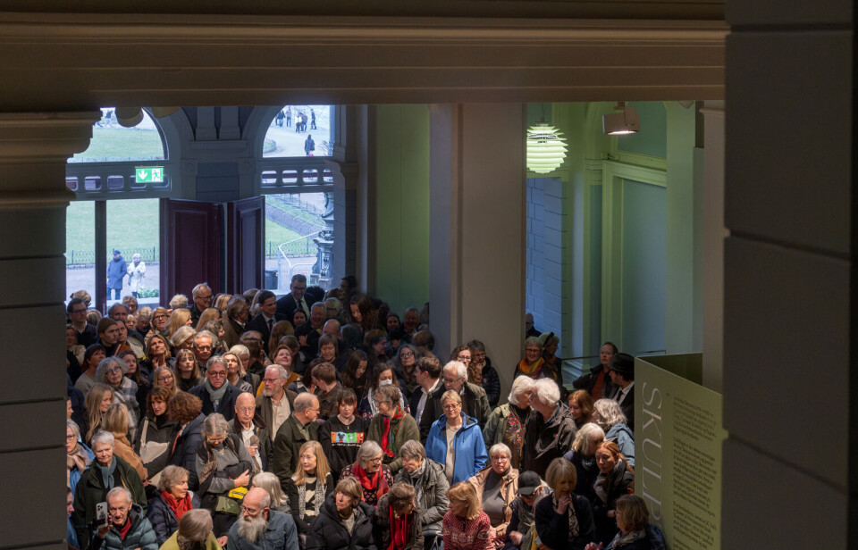 Lange køer på åpningskvelden.