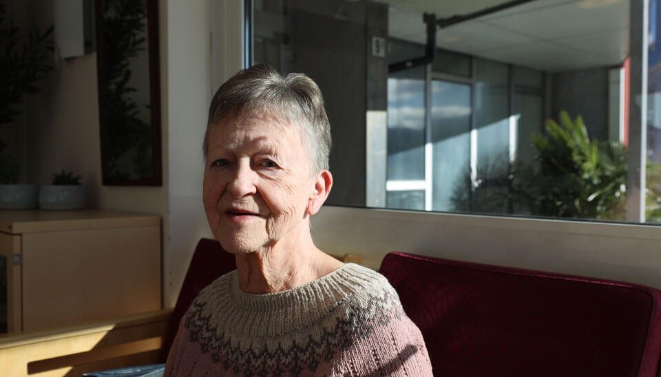 FORNØYD: Brita Haukeland er fornøyd over å ha et møtested som er rettet mot pensjonister.