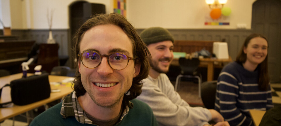 'Ulovlig' å kaste klær: – Jeg prøver alltid å fikse dem selv først