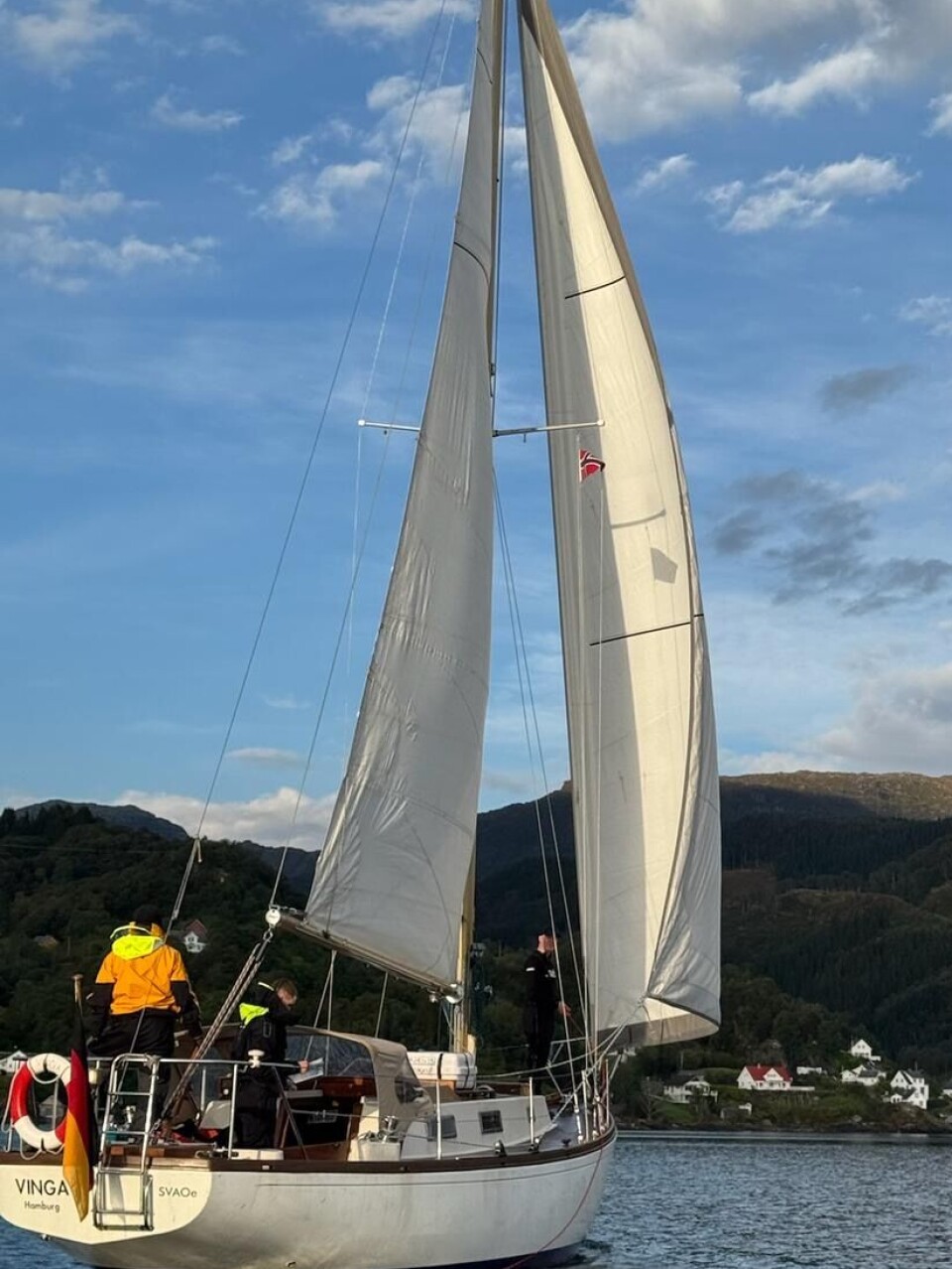 Satte seil fra Bergen og krysset Atlanterhavet:– Jeg kysset bibelen og ...